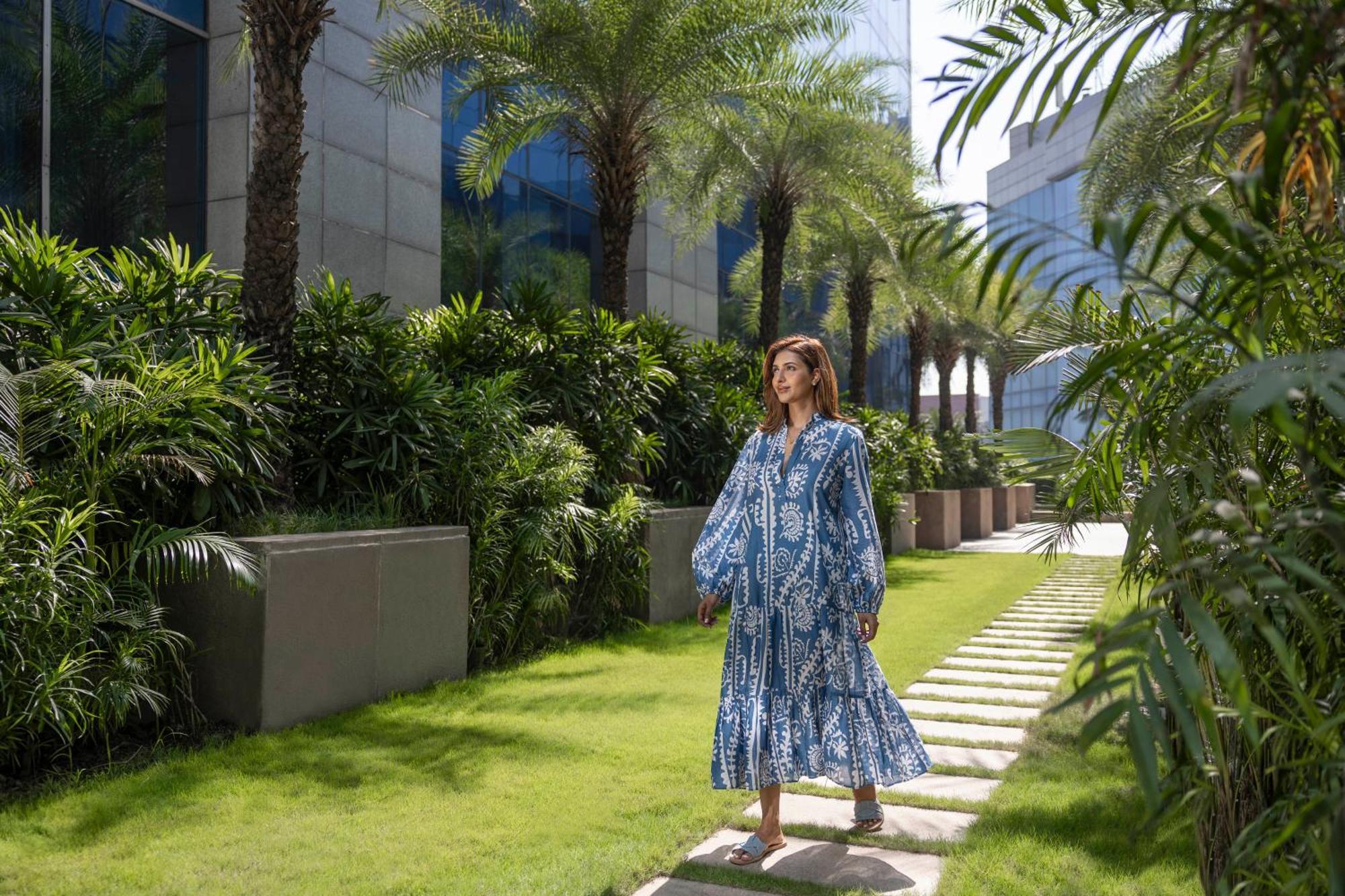 The Leela Ambience Gurugram Hotel & Residences - The Luxury Urban Sanctuary Gurgaon Eksteriør bilde The Park, Hyderabad